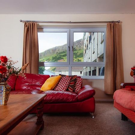 Fab Arthur Seat Views, Old Town Apartment Edinburgh Buitenkant foto