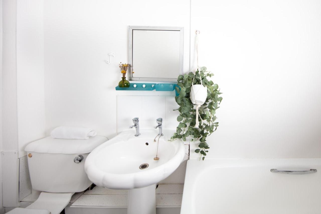 Fab Arthur Seat Views, Old Town Apartment Edinburgh Buitenkant foto