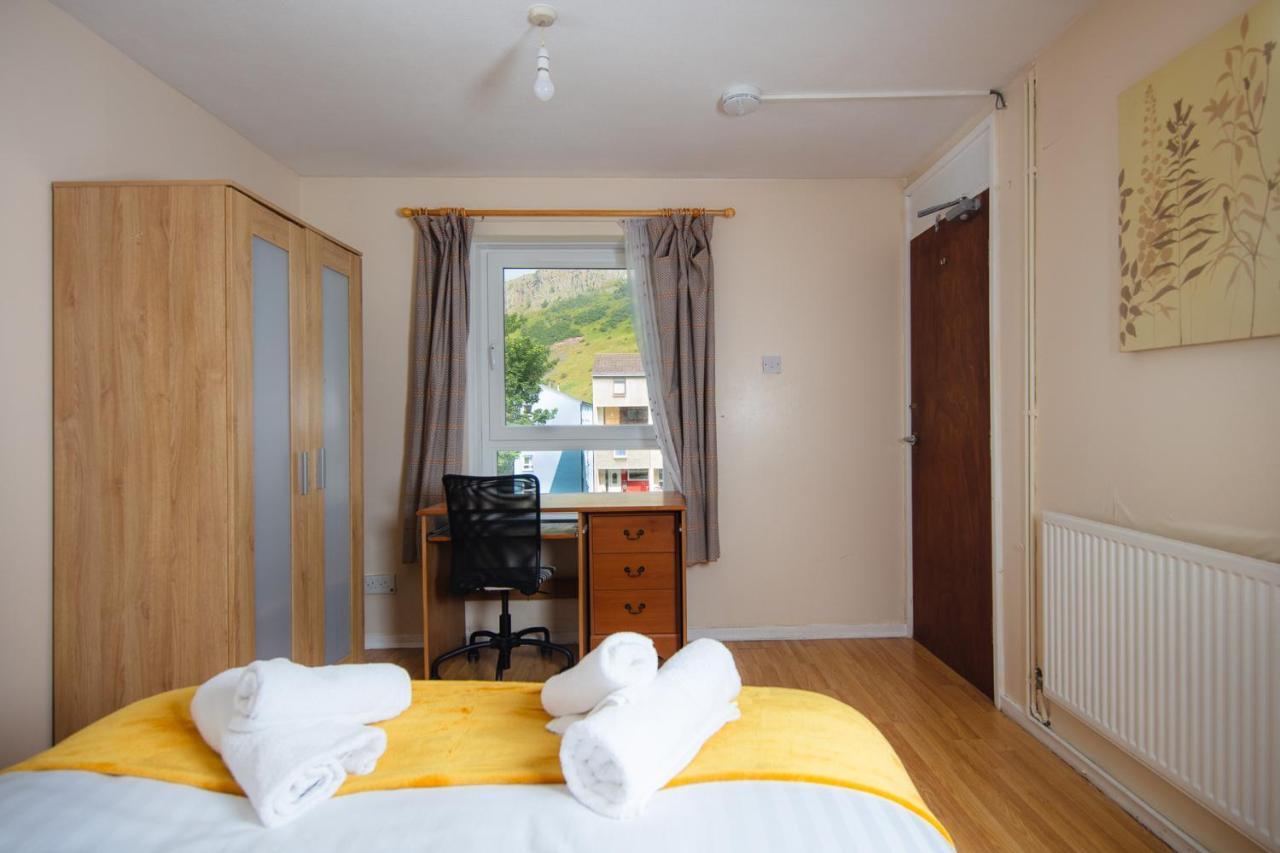 Fab Arthur Seat Views, Old Town Apartment Edinburgh Buitenkant foto
