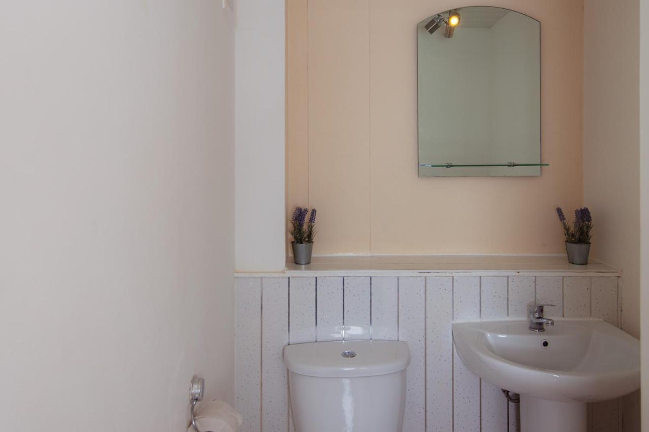 Fab Arthur Seat Views, Old Town Apartment Edinburgh Buitenkant foto